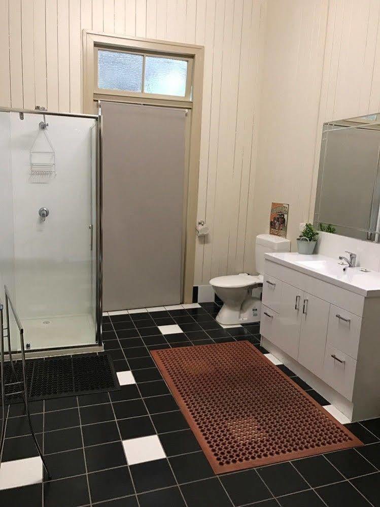 Exchange Hotel Toogoolawah Esterno foto