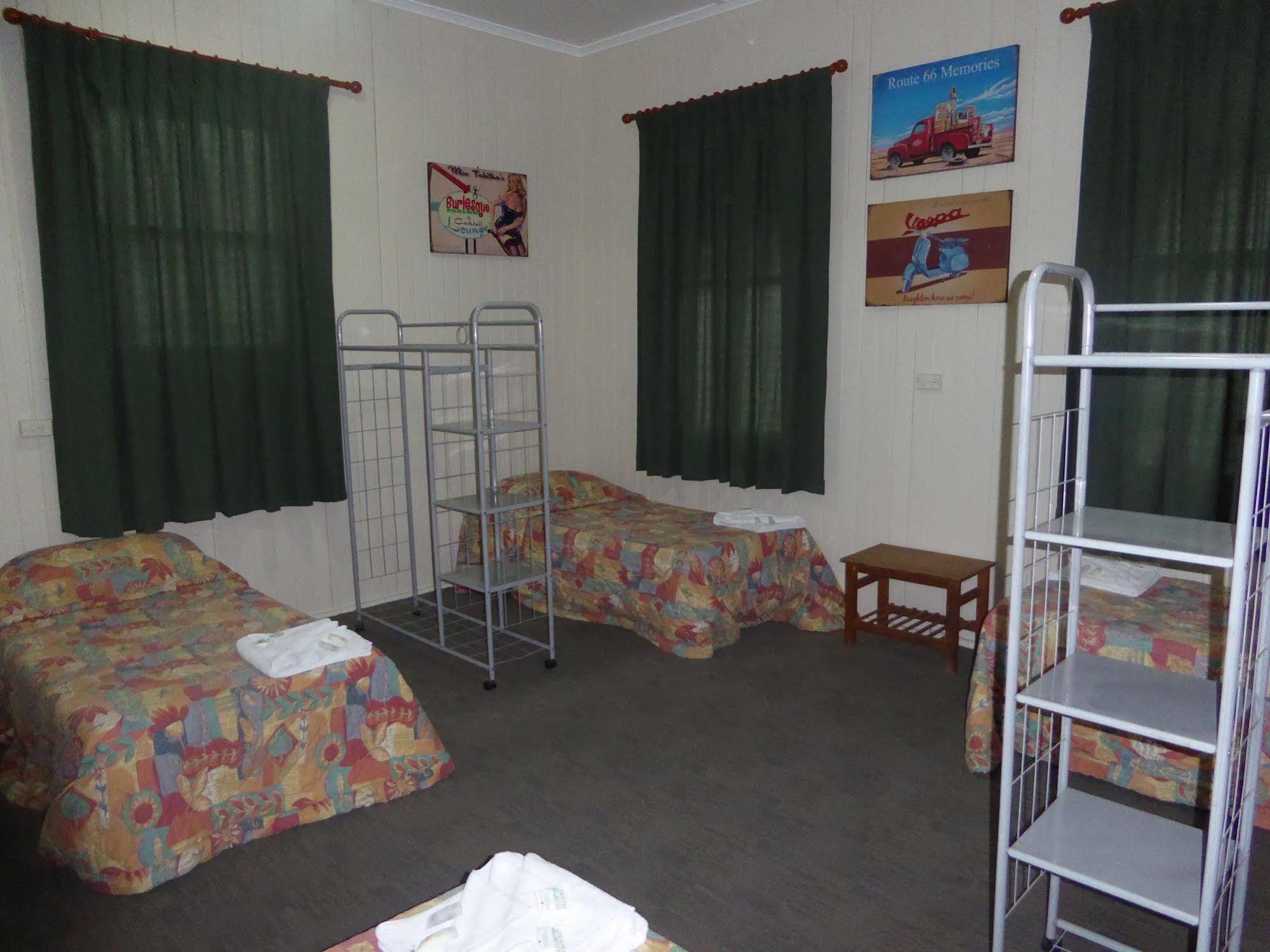 Exchange Hotel Toogoolawah Esterno foto
